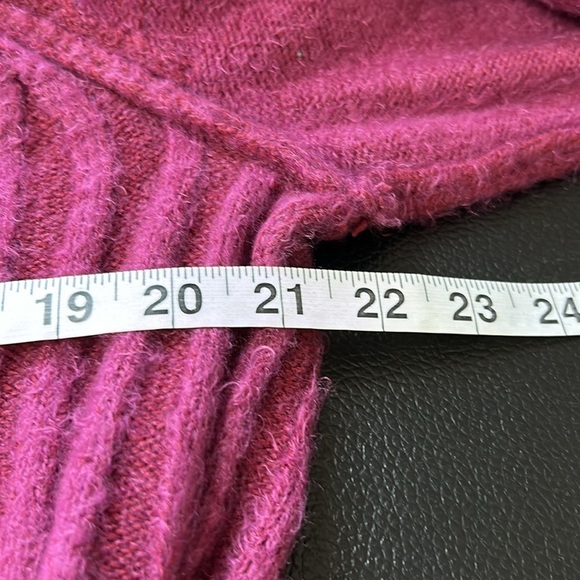 Free People Big City Turtleneck Sweater Mulberry Garnet Ribbed Oversized Sz XS - Picture 13 of 14